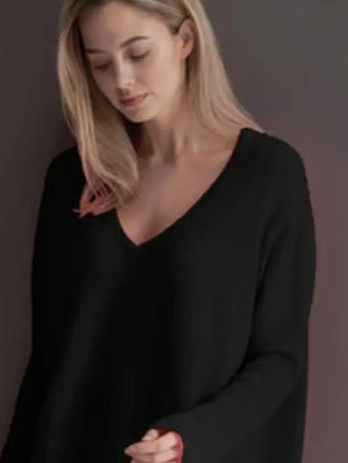 Brodie Cashmere Black Harriet V Necked Jumper